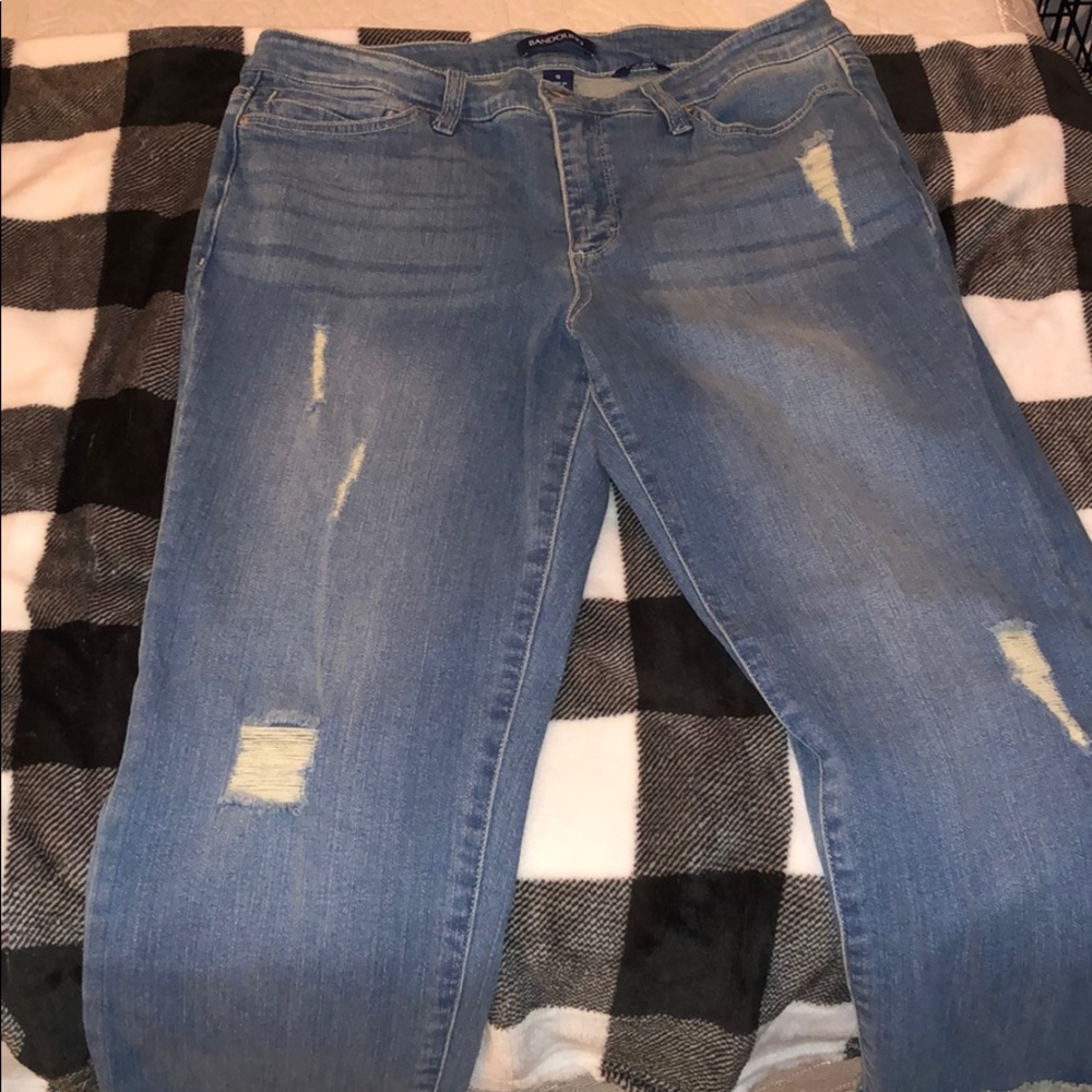 Light wash crop jeans